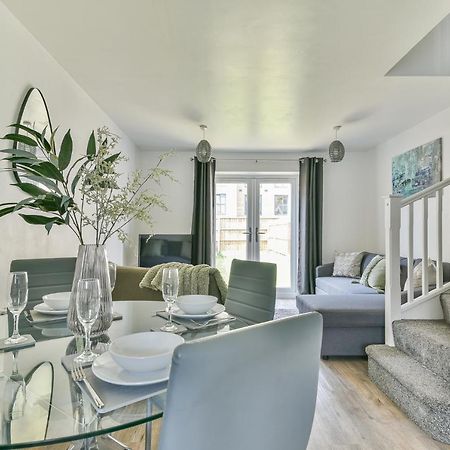 Beautiful New House In Derby For Up To 5 Guests, Suitable For Families Contractors Nhs Staff Etc ภายนอก รูปภาพ