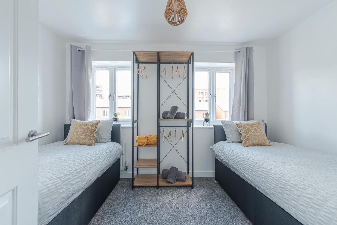 Beautiful New House In Derby For Up To 5 Guests, Suitable For Families Contractors Nhs Staff Etc ภายนอก รูปภาพ